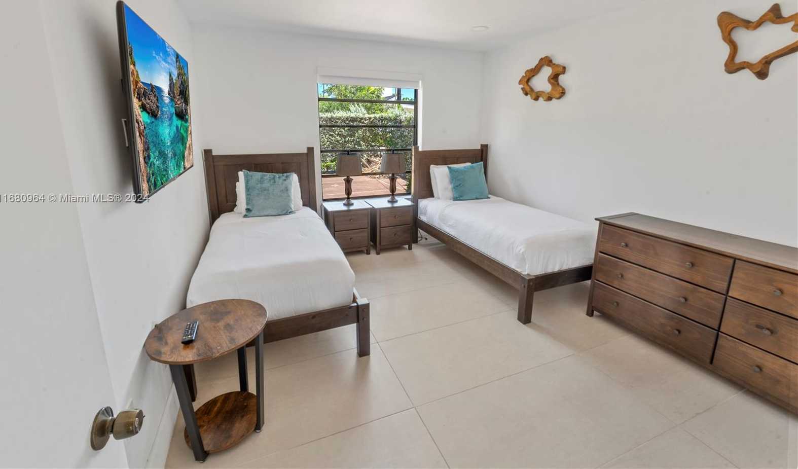 Small Image of 7536 WEST TREASURE DR, North Bay Village Number 19