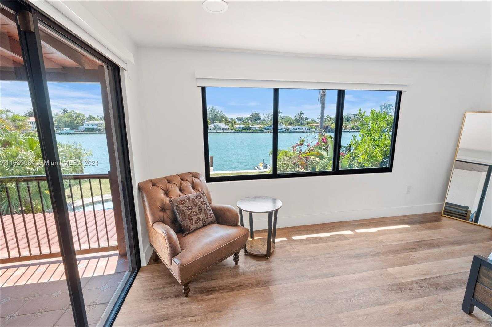 Small Image of 7536 WEST TREASURE DR, North Bay Village Number 33