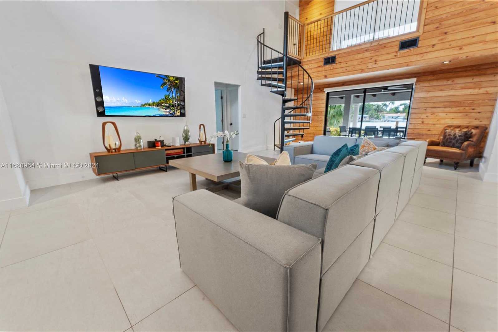Small Image of 7536 WEST TREASURE DR, North Bay Village Number 5