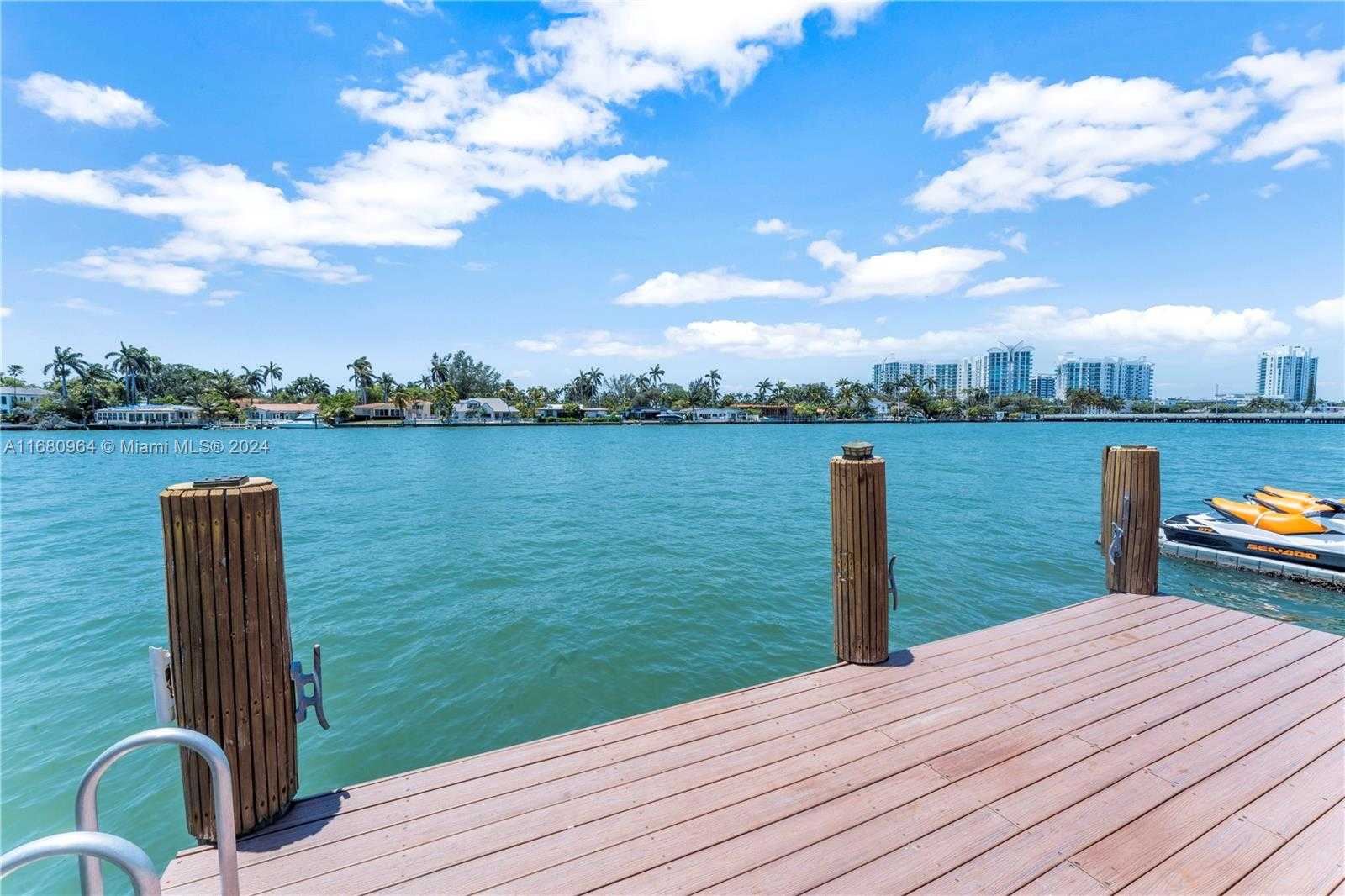 Small Image of 7536 WEST TREASURE DR, North Bay Village Number 51