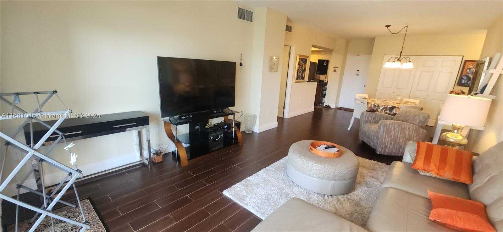 Small Image of 1980 SOUTH OCEAN DR #7M, Hallandale Beach Number 77
