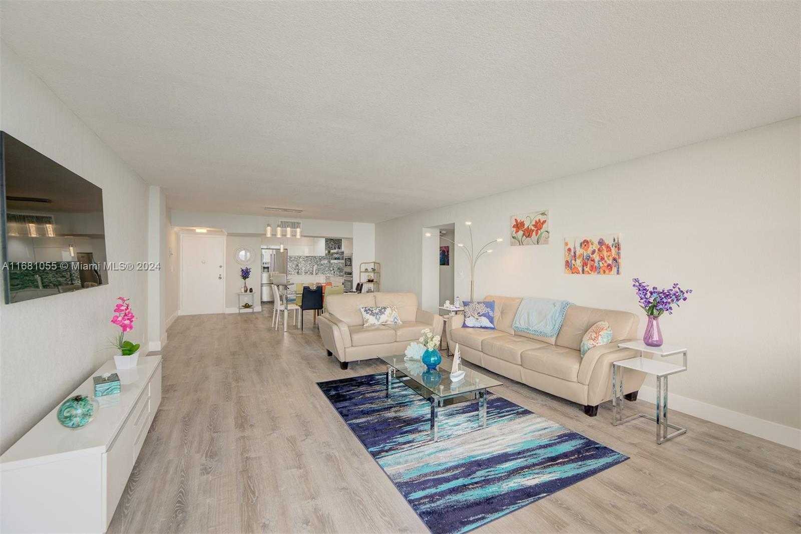 Small Image of 3725 SOUTH OCEAN DR #601, Hollywood Number 9