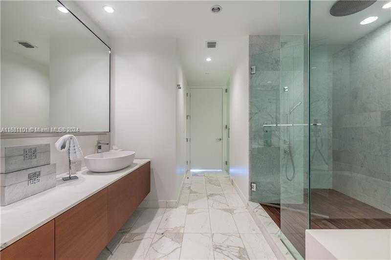 Small Image of 10203 COLLINS AVE #1105, Bal Harbour Number 16