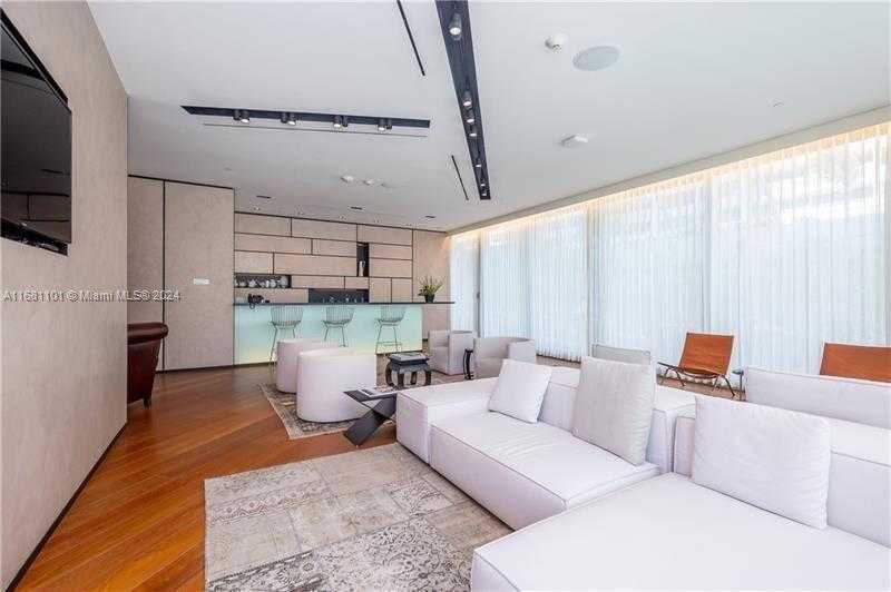 Small Image of 10203 COLLINS AVE #1105, Bal Harbour Number 28