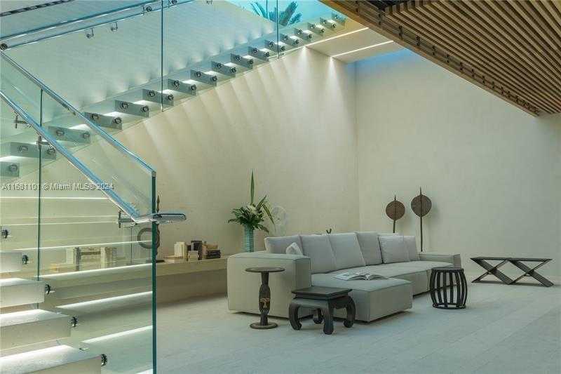 Small Image of 10203 COLLINS AVE #1105, Bal Harbour Number 29