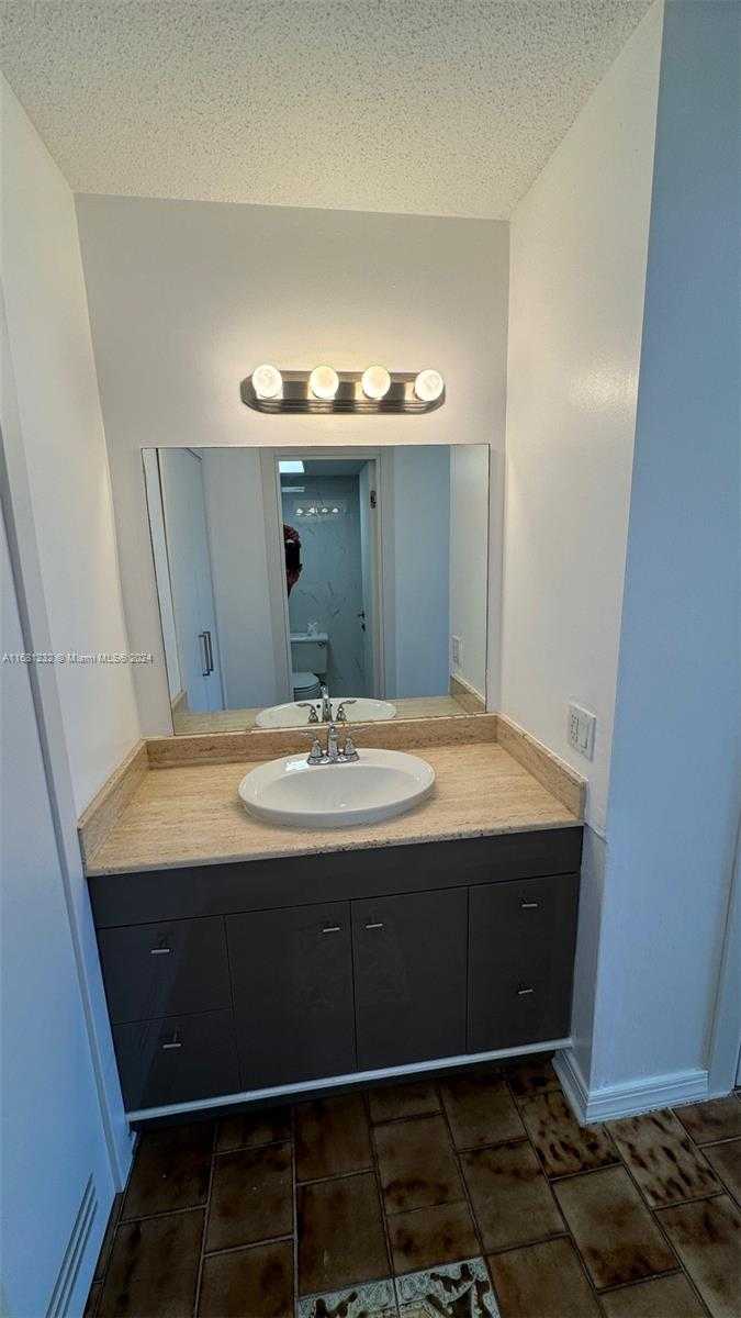 Small Image of 1817 SOUTH OCEAN DR #615, Hallandale Beach Number 17