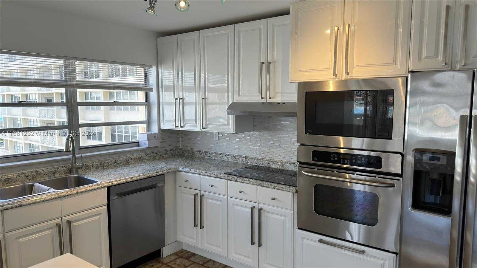 Small Image of 1817 SOUTH OCEAN DR #615, Hallandale Beach Number 3