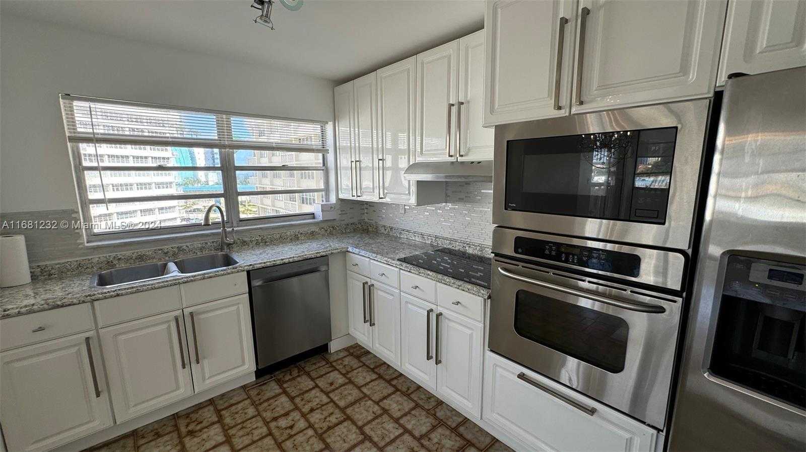 Small Image of 1817 SOUTH OCEAN DR #615, Hallandale Beach Number 5
