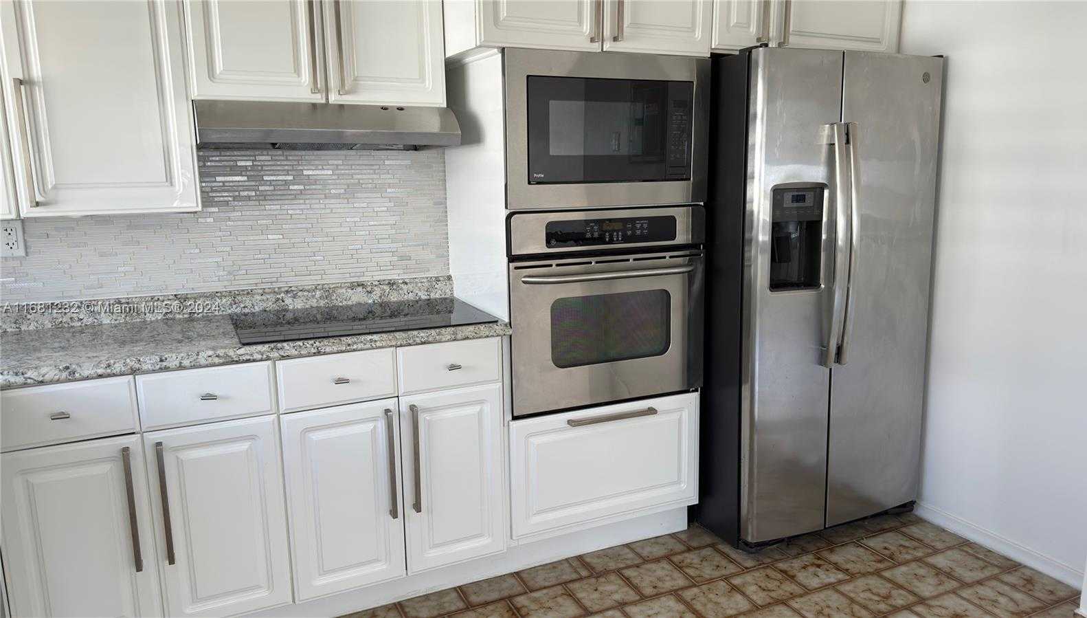 Small Image of 1817 SOUTH OCEAN DR #615, Hallandale Beach Number 6