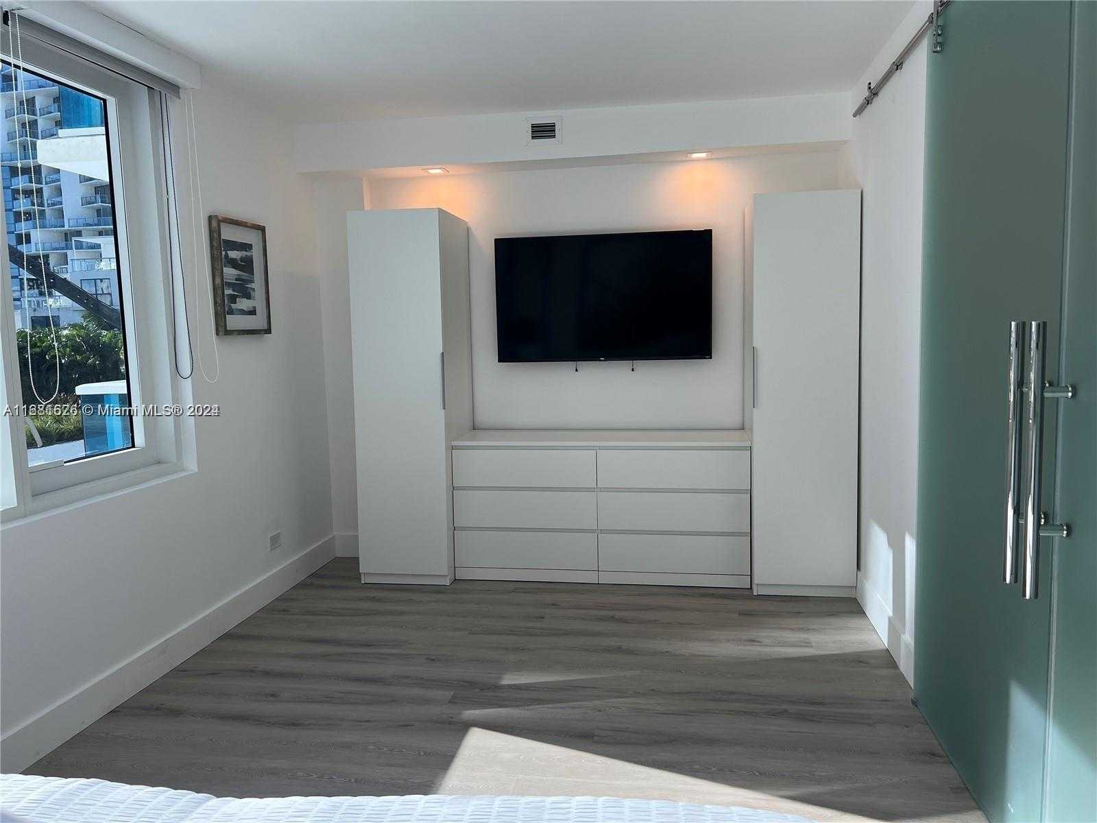 Small Image of 2301 COLLINS AVE #342, Miami Beach Number 6