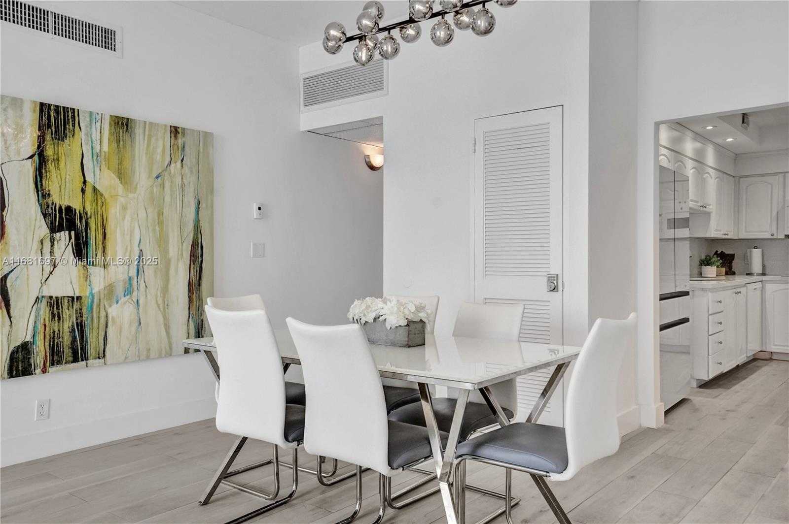 Small Image of 3801 SOUTH OCEAN DR #PH16F, Hollywood Number 25