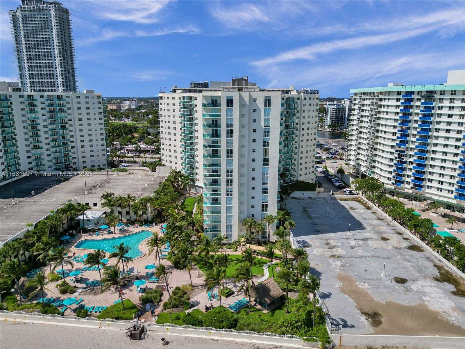 Small Image of 3801 SOUTH OCEAN DR #PH16F, Hollywood Number 34