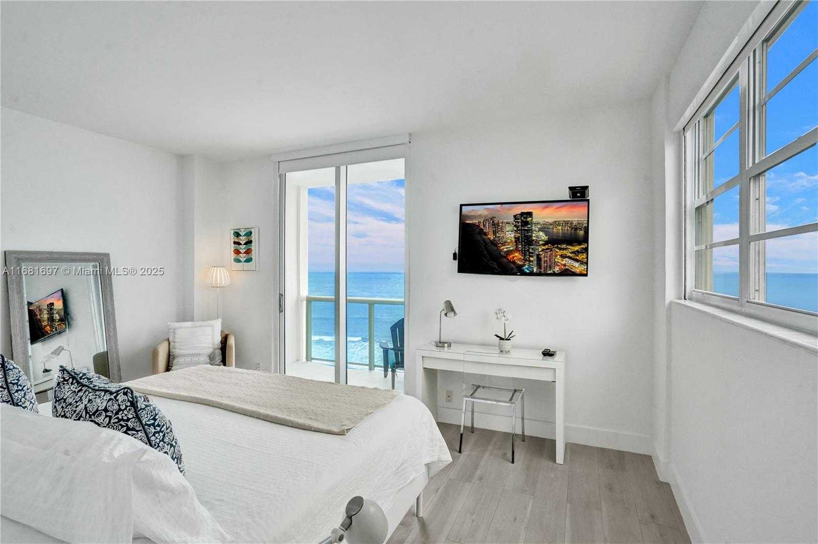 Small Image of 3801 SOUTH OCEAN DR #PH16F, Hollywood Number 9