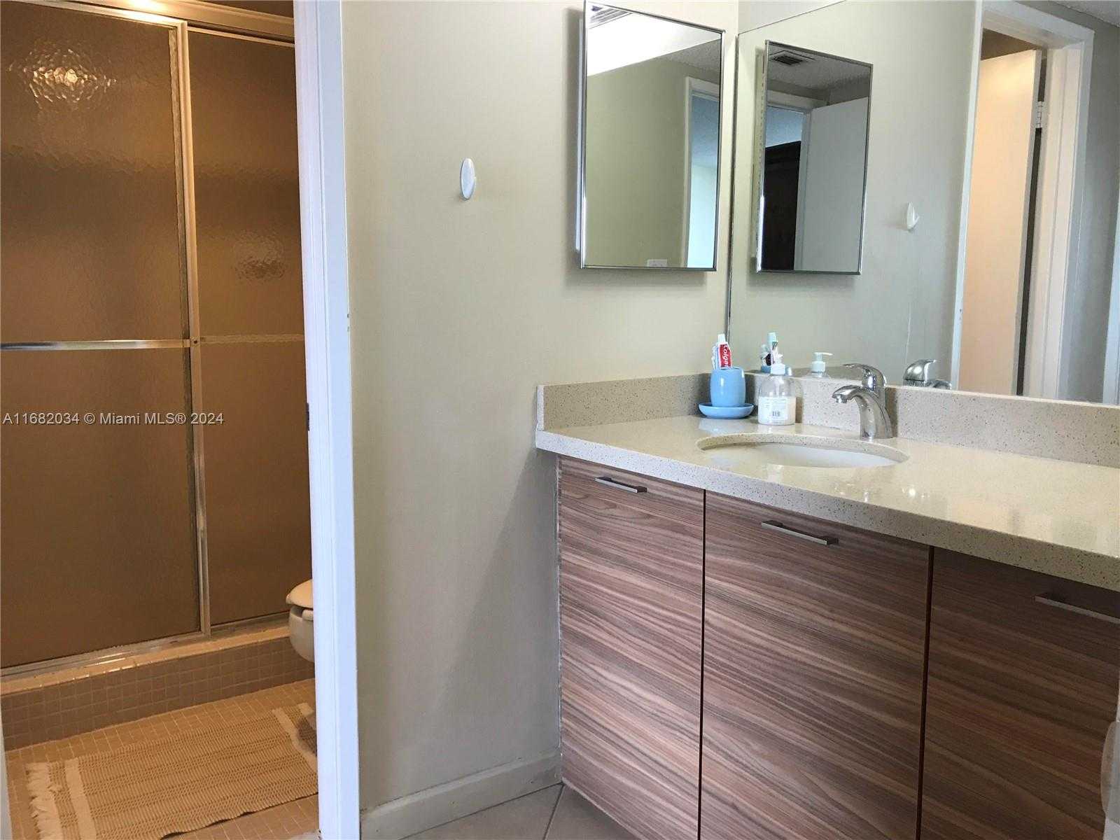 Small Image of 20515 EAST COUNTRY CLUB DR #541, Aventura Number 13
