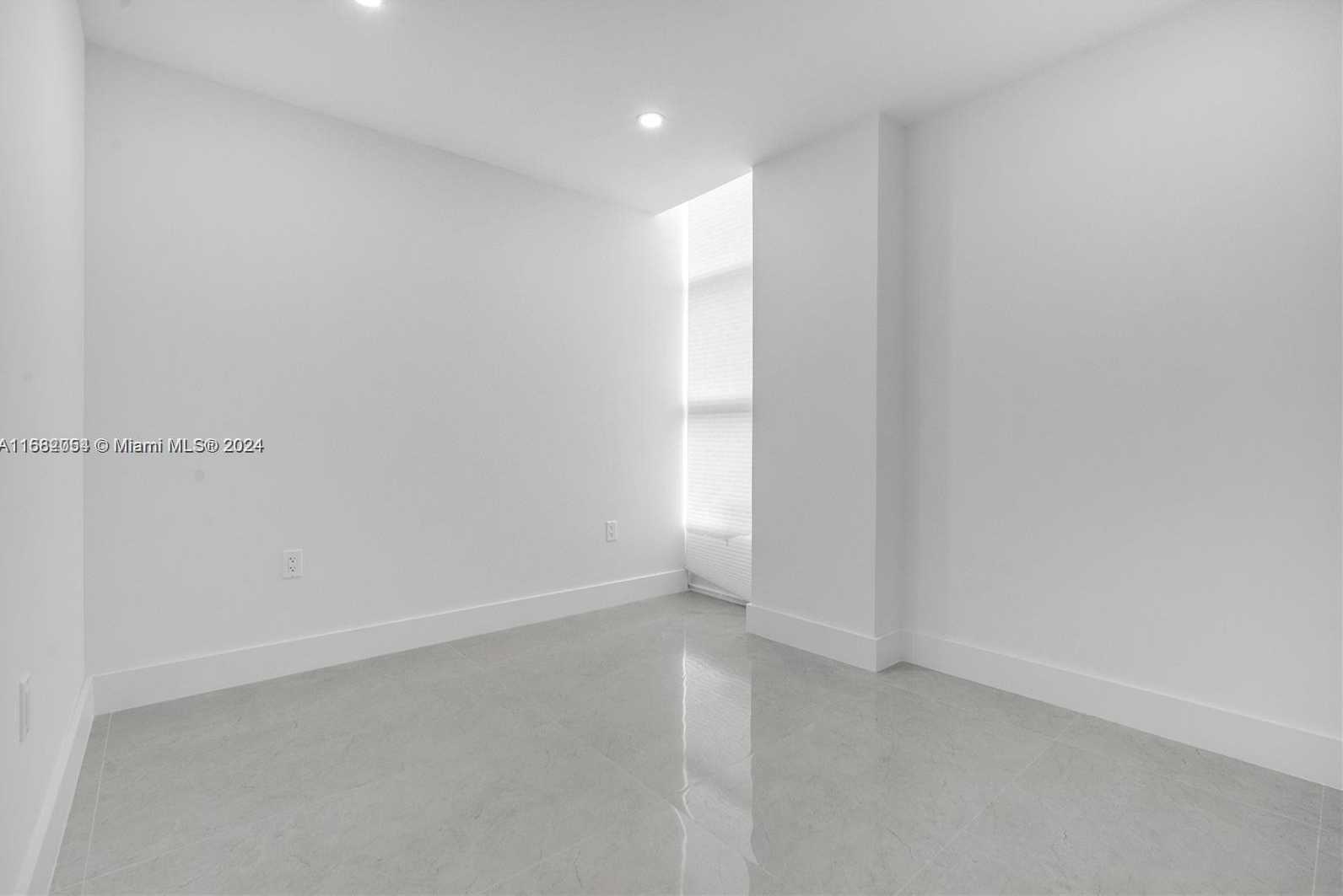 Small Image of 18181 NORTH EAST 31ST CT #107, Aventura Number 25
