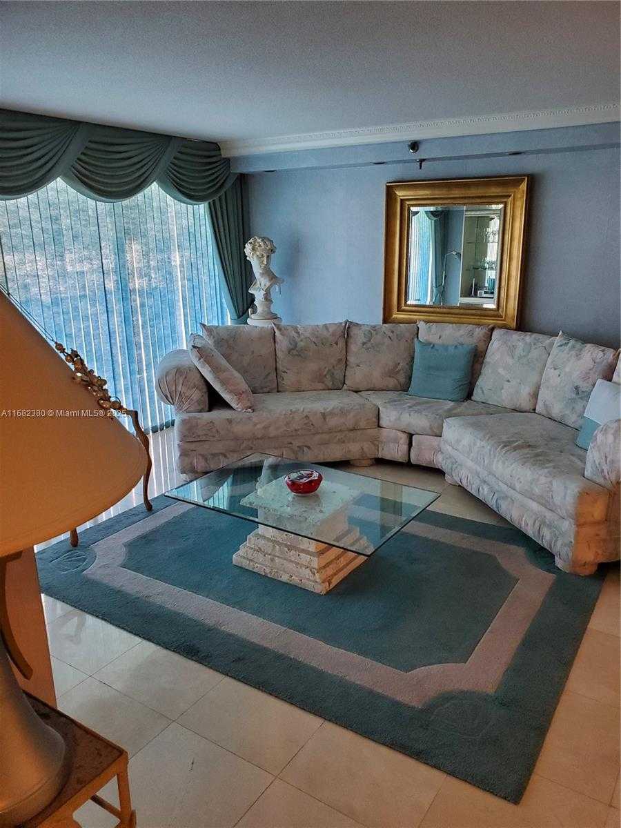 Small Image of 5757 COLLINS AVE #1902, Miami Beach Number 5