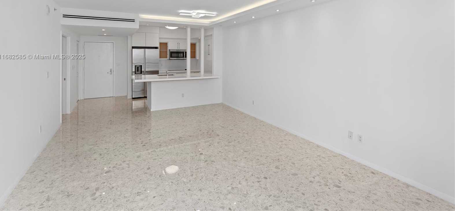 Small Image of 325 SOUTH BISCAYNE BLVD #4218, Miami Number 38