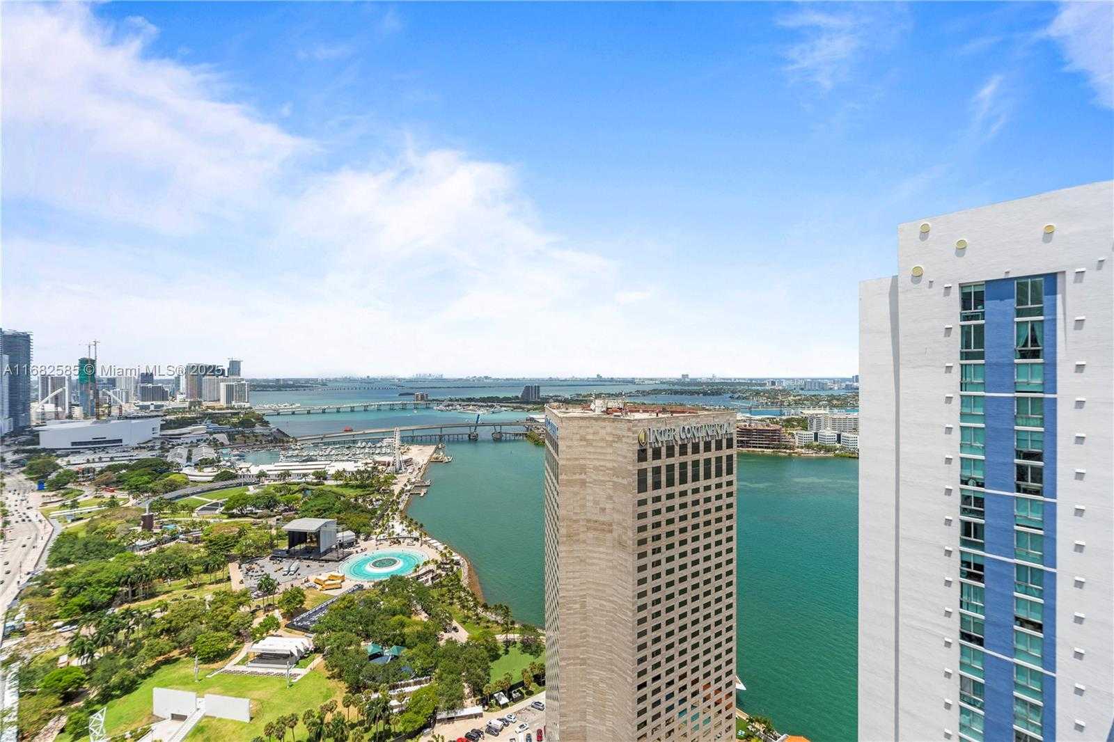 Small Image of 325 SOUTH BISCAYNE BLVD #4218, Miami Number 45