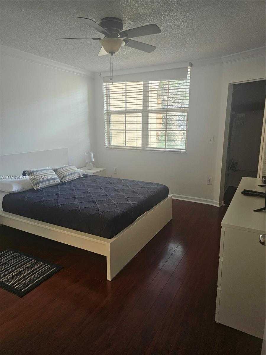 Small Image of 19555 EAST COUNTRY CLUB DR #8503, Aventura Number 3