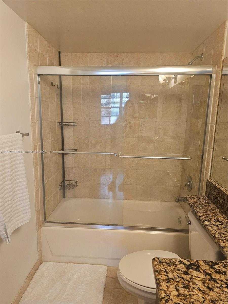 Small Image of 19555 EAST COUNTRY CLUB DR #8503, Aventura Number 7