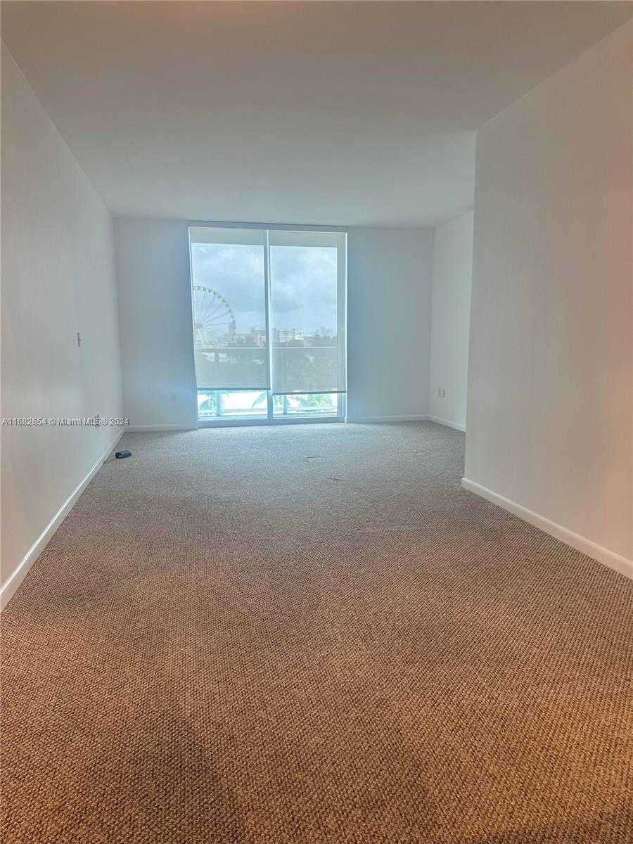 Small Image of 244 BISCAYNE BLVD #503, Miami Number 7