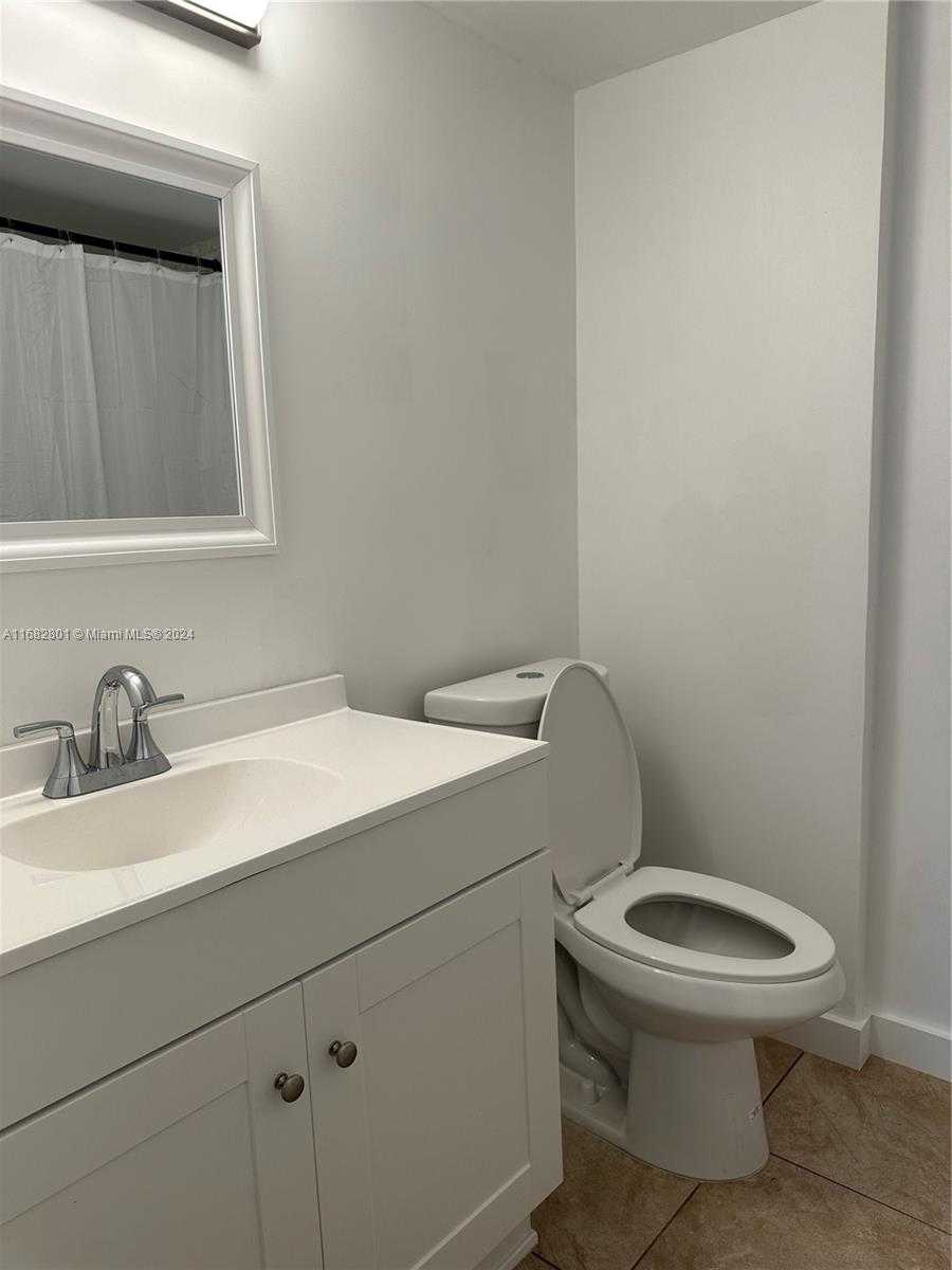 Small Image of 16851 NORTH EAST 23RD AVE #B604, North Miami Beach Number 9
