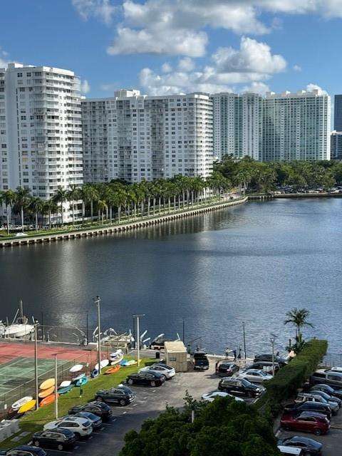 Small Image of 18051 BISCAYNE BLVD #1004, Aventura Number 22
