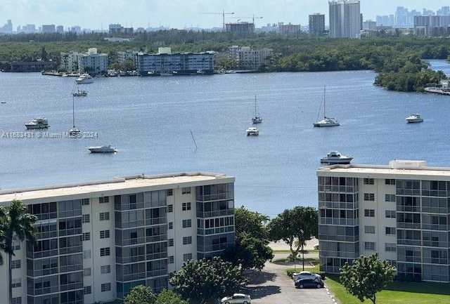Small Image of 18011 BISCAYNE BLVD #1605, Aventura Number 15