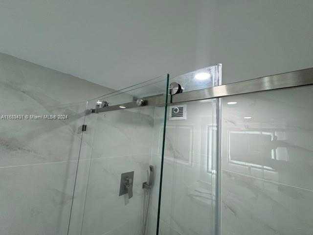 Small Image of 18011 BISCAYNE BLVD #1605, Aventura Number 31