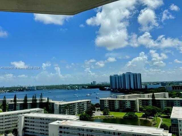 Small Image of 18011 BISCAYNE BLVD #1605, Aventura Number 43