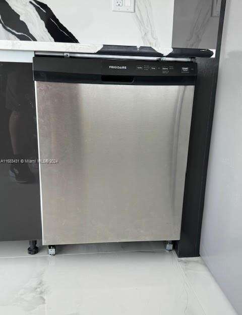 Small Image of 18011 BISCAYNE BLVD #1605, Aventura Number 8