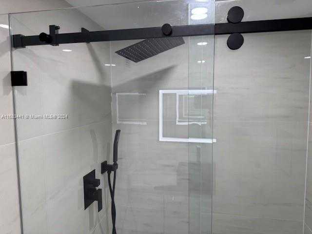 Small Image of 18021 BISCAYNE BLVD #1404, Aventura Number 13
