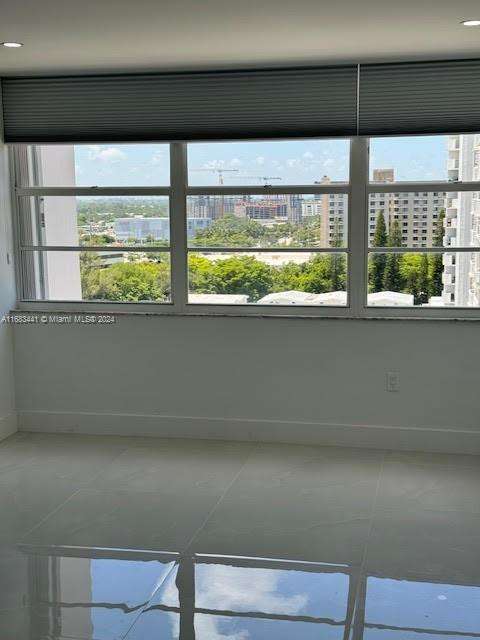 Small Image of 18021 BISCAYNE BLVD #1404, Aventura Number 14