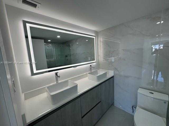 Small Image of 18021 BISCAYNE BLVD #1404, Aventura Number 16