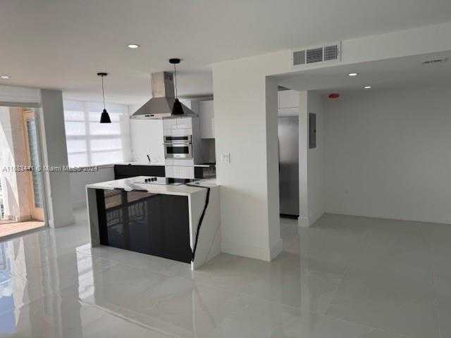 Small Image of 18021 BISCAYNE BLVD #1404, Aventura Number 8