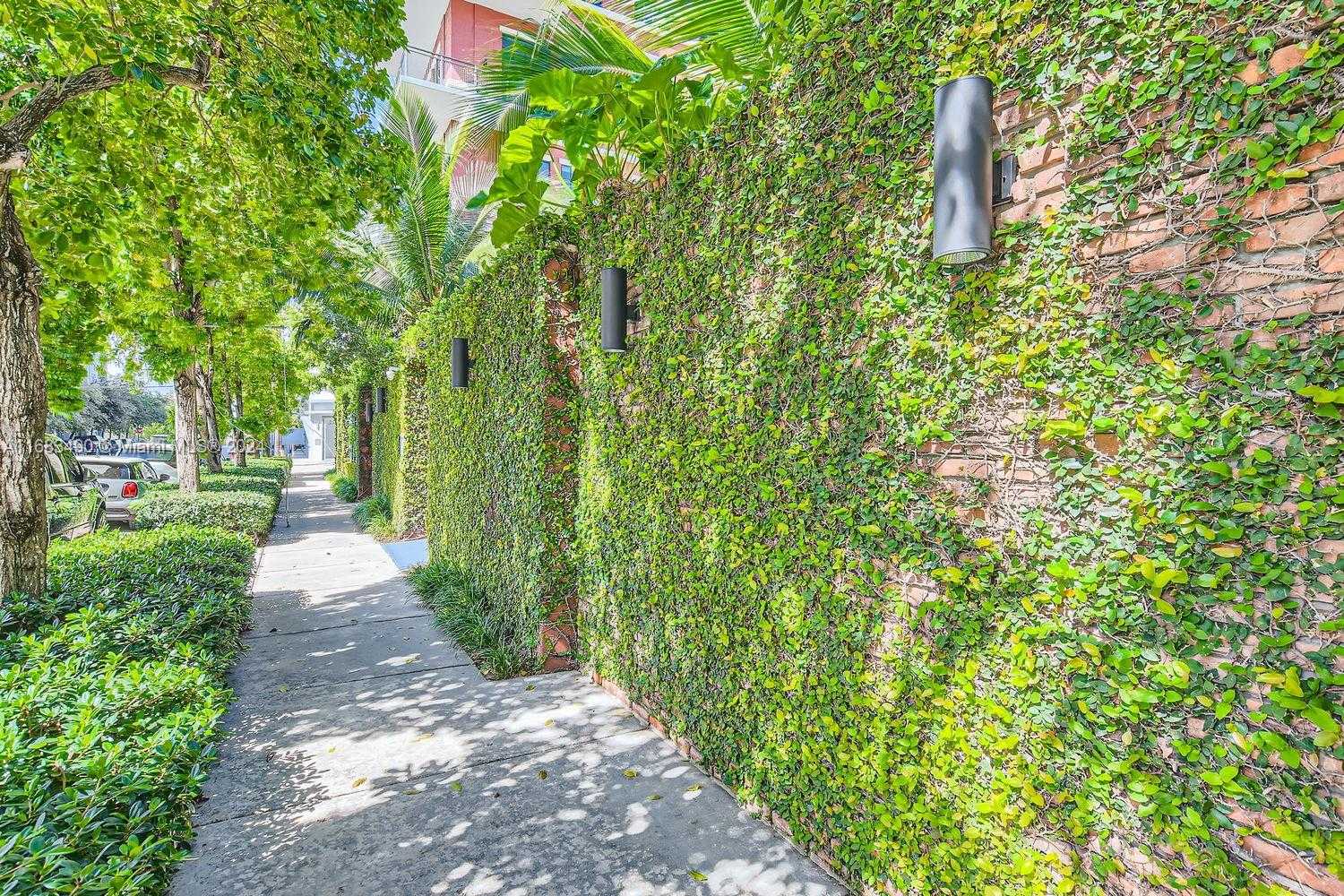 Small Image of 1749 NORTH EAST MIAMI CT #201, Miami Number 36