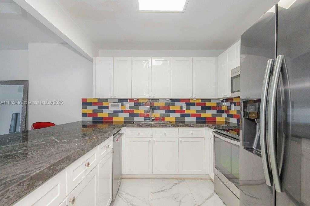 Small Image of 2301 COLLINS AVE #1204, Miami Beach Number 15