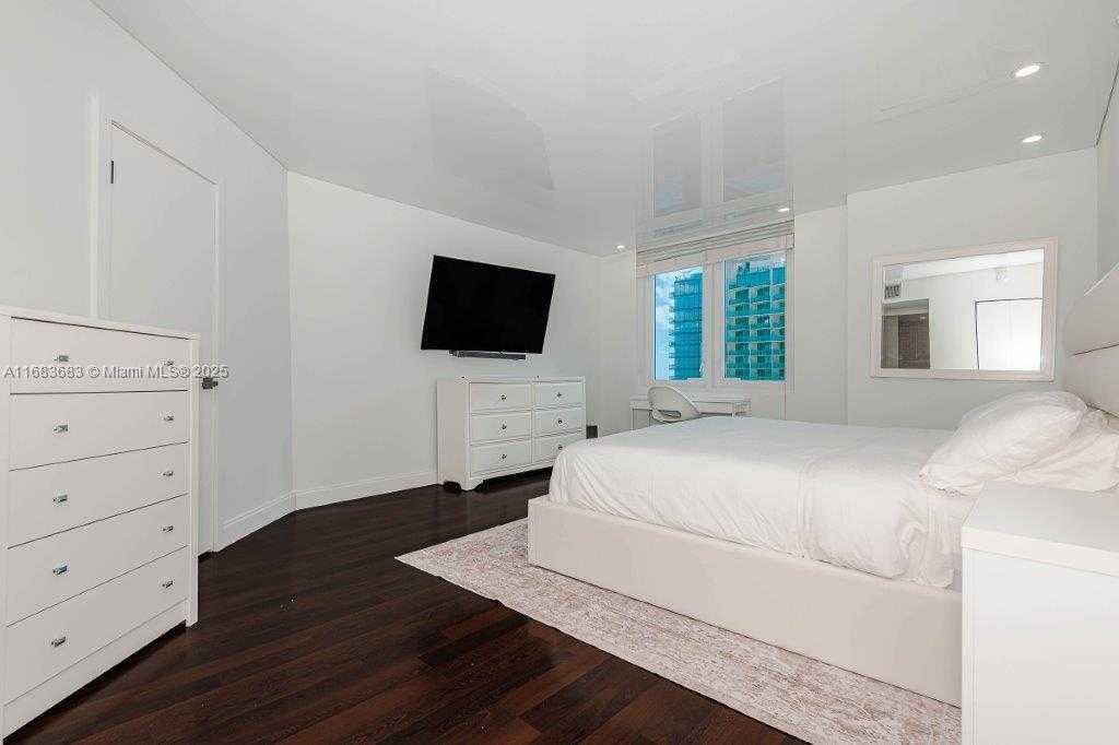 Small Image of 2301 COLLINS AVE #1204, Miami Beach Number 19