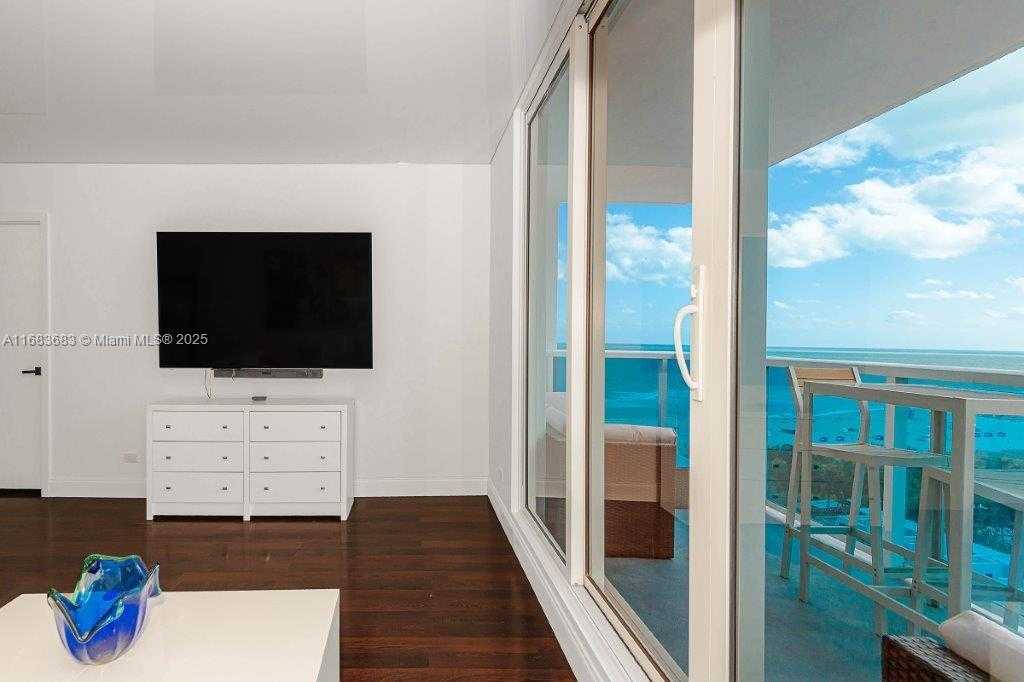 Small Image of 2301 COLLINS AVE #1204, Miami Beach Number 9