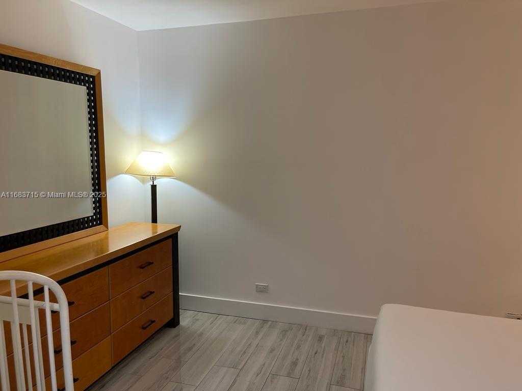 Small Image of 2301 COLLINS AVE #534, Miami Beach Number 17