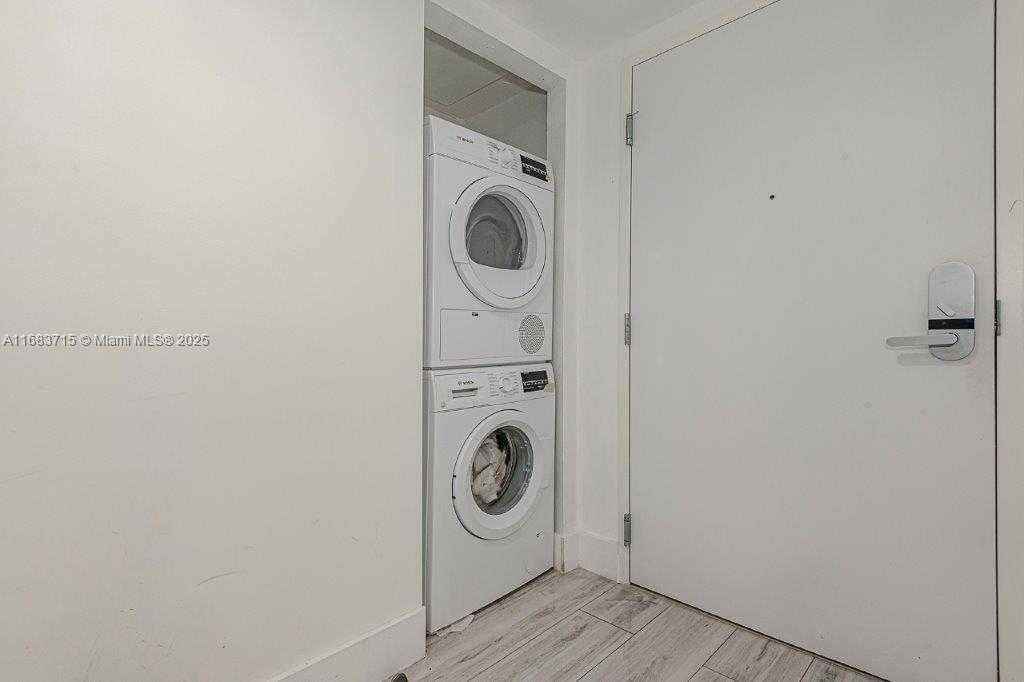 Small Image of 2301 COLLINS AVE #534, Miami Beach Number 24