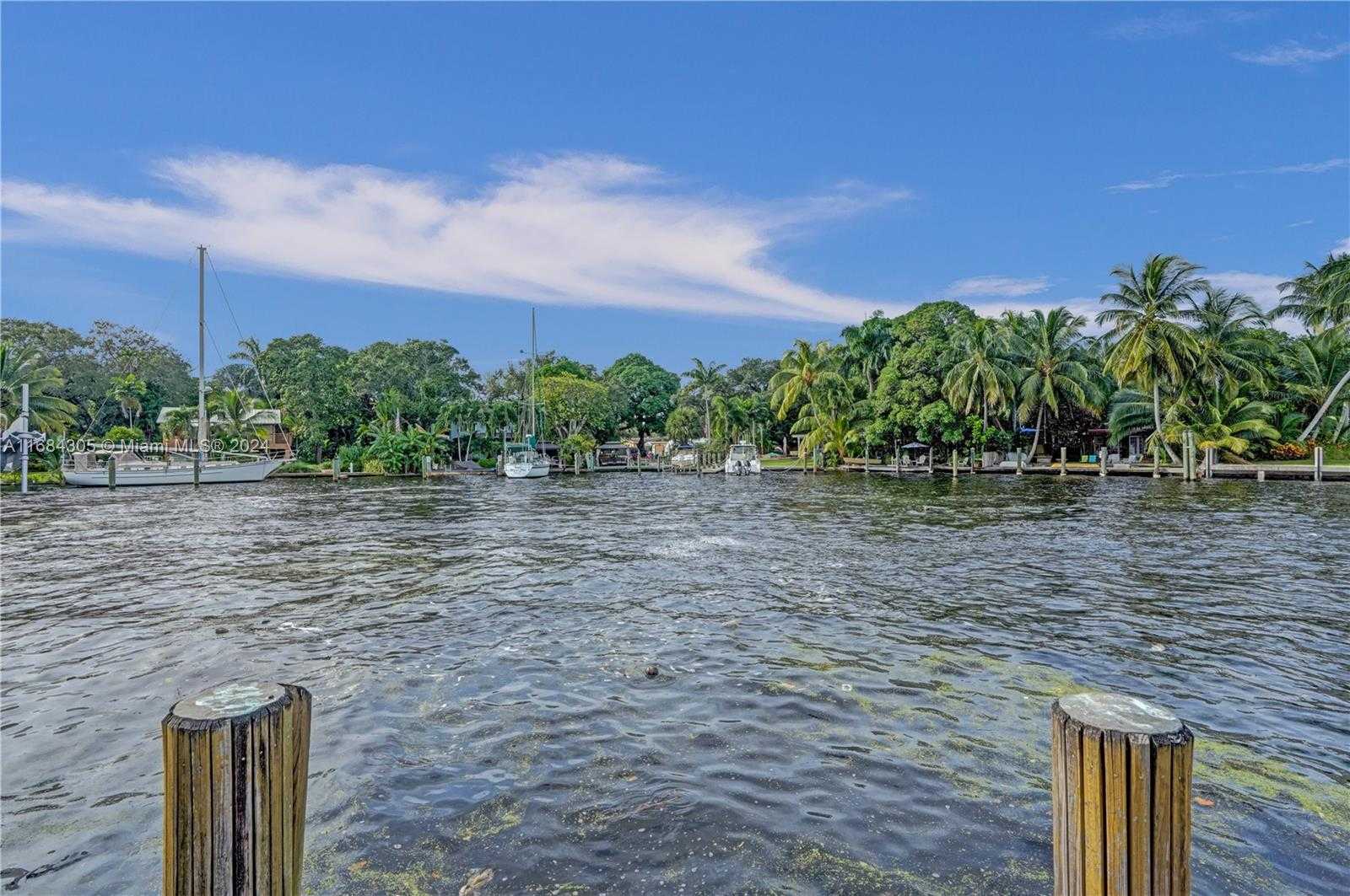 Small Image of 711 COCONUT DR, Fort Lauderdale Number 14