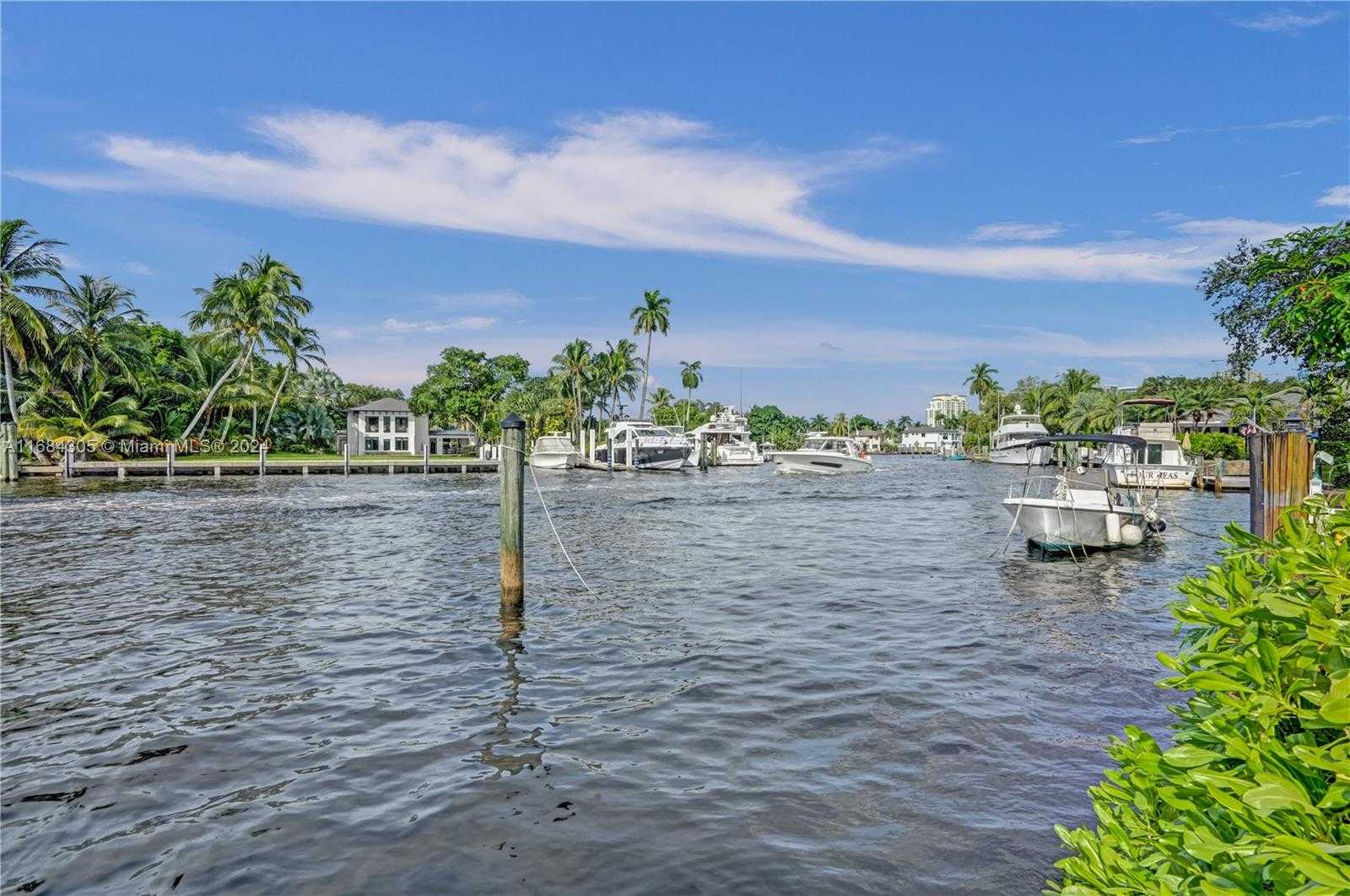 Small Image of 711 COCONUT DR, Fort Lauderdale Number 16