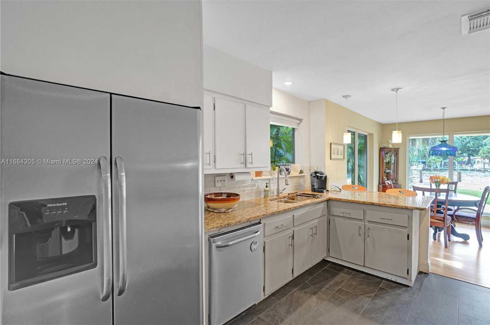 Small Image of 711 COCONUT DR, Fort Lauderdale Number 26