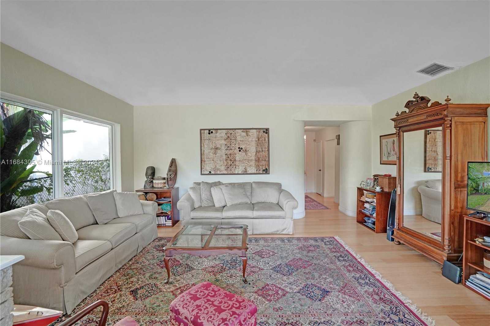 Small Image of 711 COCONUT DR, Fort Lauderdale Number 55