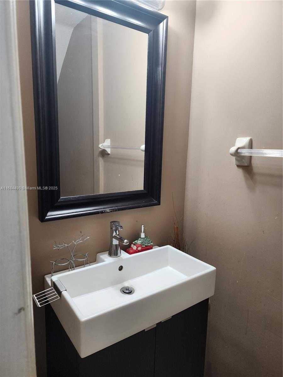 Small Image of 229 NORTH EAST 36TH TER ##, Homestead Number 22