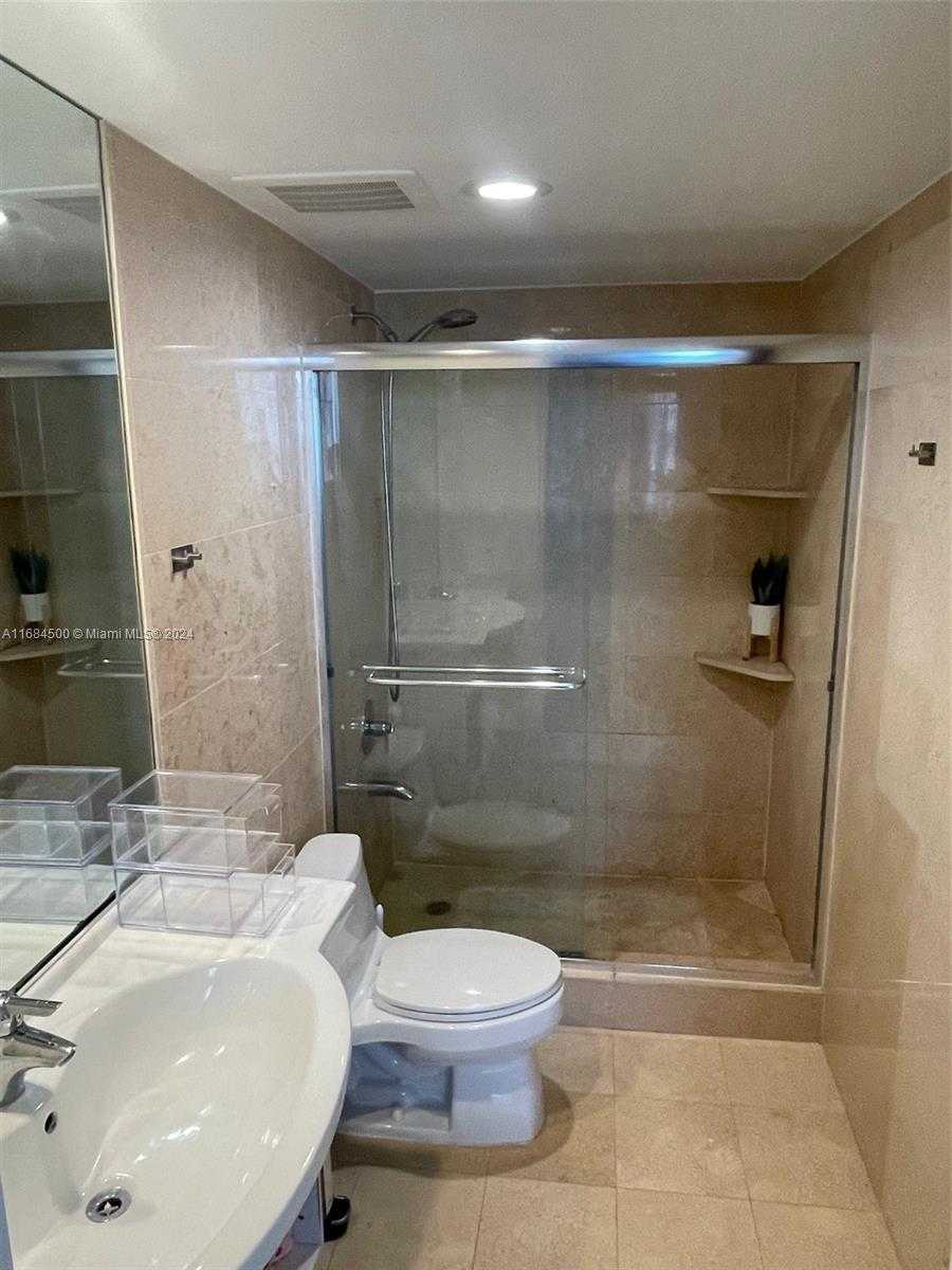 Small Image of 1830 SOUTH OCEAN DR #2604, Hallandale Beach Number 16