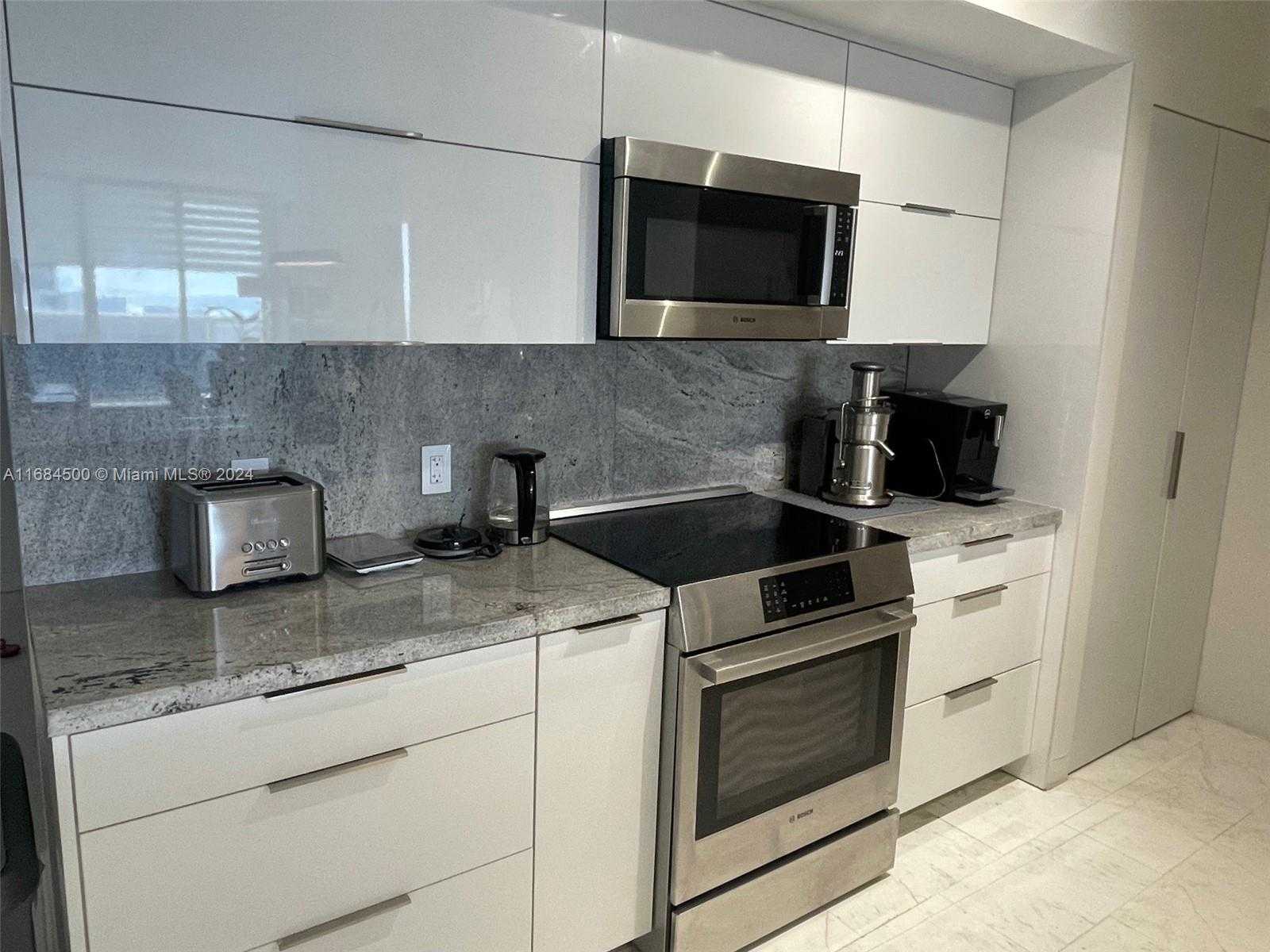 Small Image of 1830 SOUTH OCEAN DR #2604, Hallandale Beach Number 3