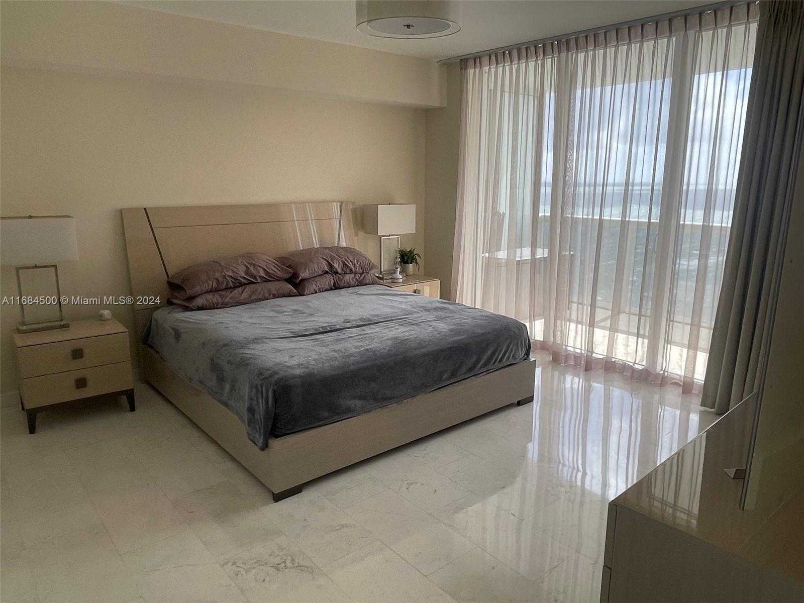 Small Image of 1830 SOUTH OCEAN DR #2604, Hallandale Beach Number 9