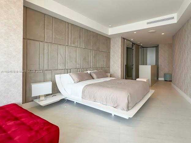 Small Image of 18555 COLLINS AVE #5203, Sunny Isles Beach Number 6